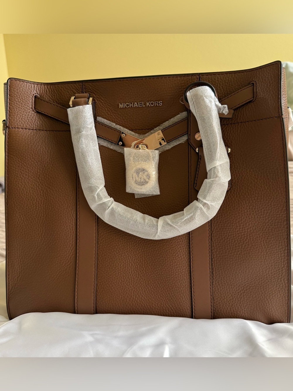 Michael Kors Large Satchel in Camel